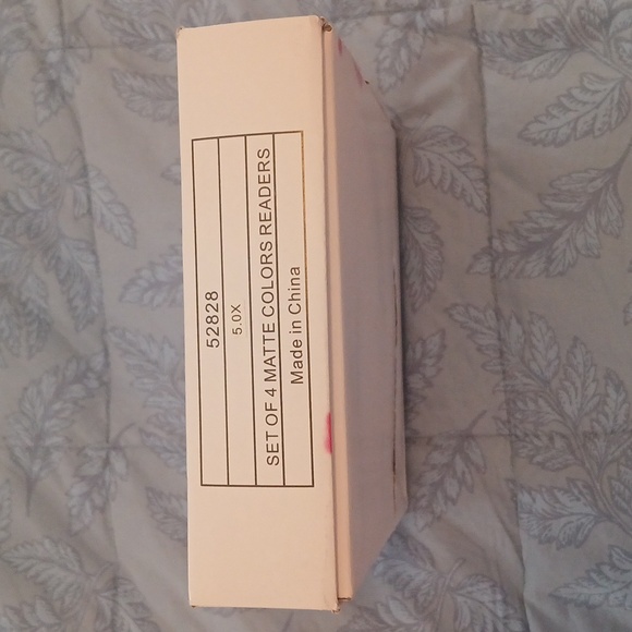 Stylish Readers Set of 6 - Picture 6 of 7